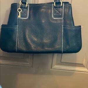 Elegant Fossil Black Leather Purse